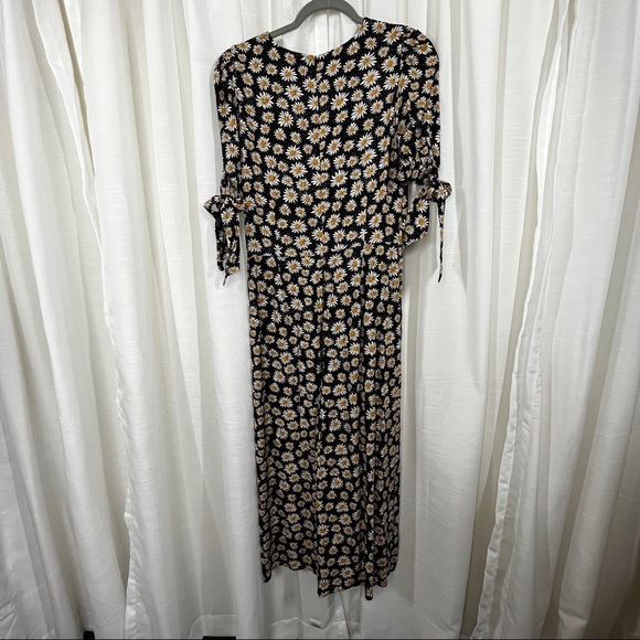 Sugar Lips daisy print jumpsuit - Picture 2 of 12